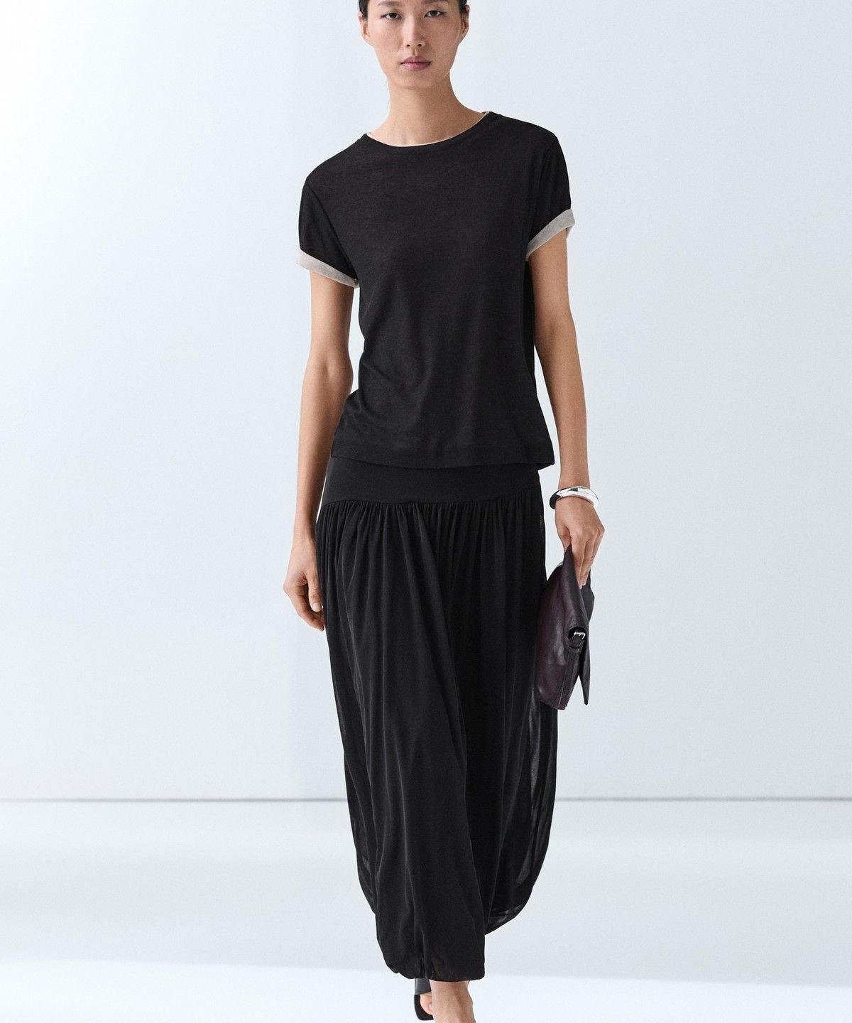 마시모두띠(MASSIMO DUTTI) 더블 마감 반팔 티셔츠