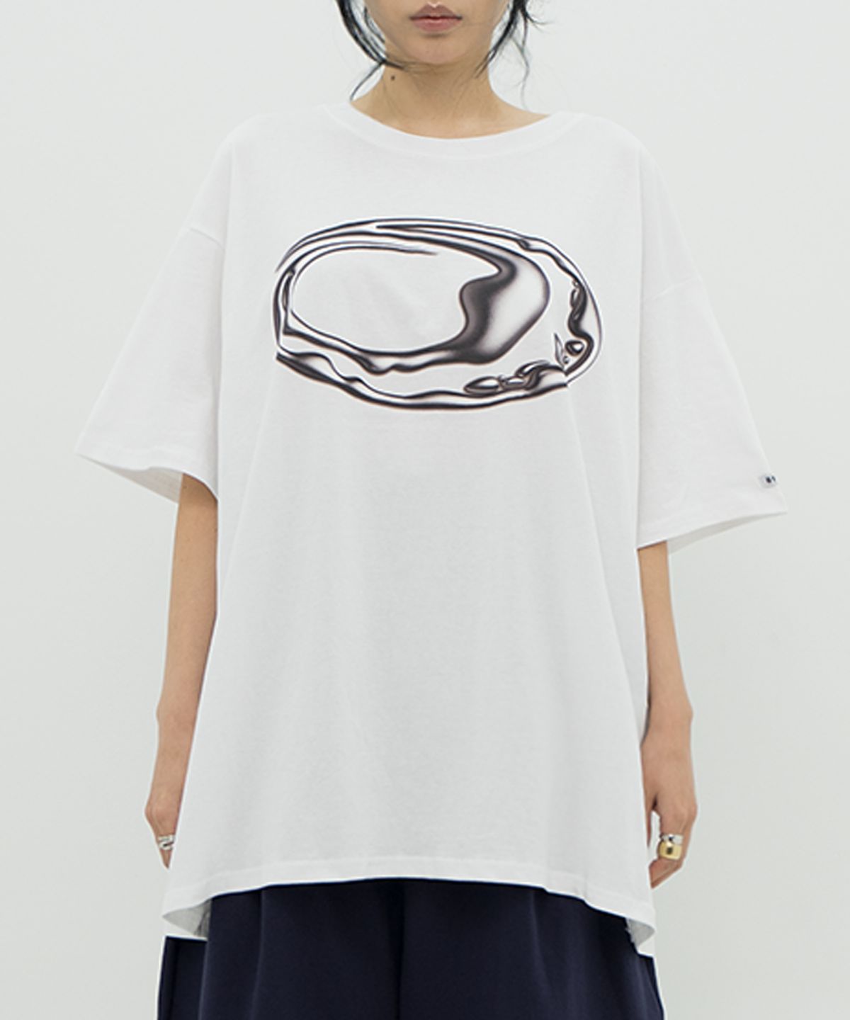 비피피(BFEEP) 3D SILVER LOGO TEE_ WHITE