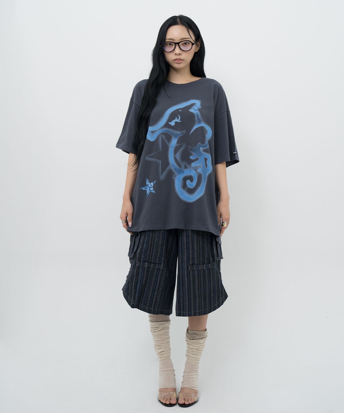 비피피(BFEEP) SEAHORSE BOXY TEE_CHARCOAL