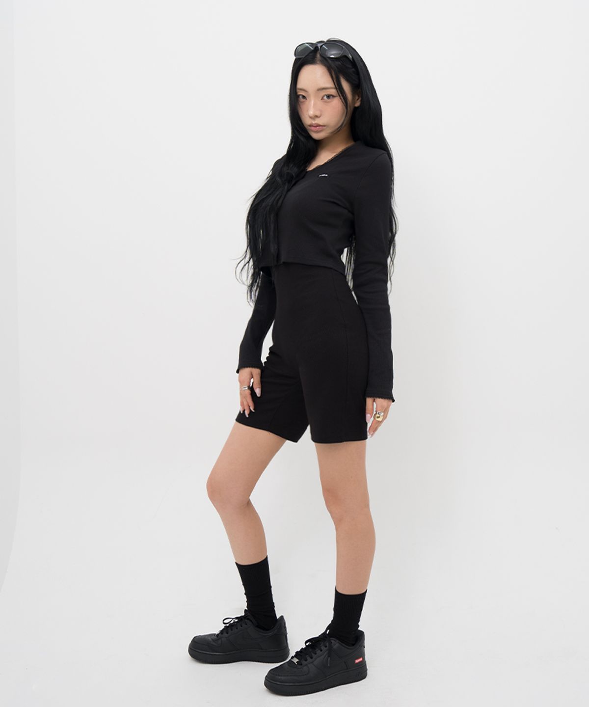 비피피(BFEEP) DOUBLE BUTTON LACE CARDIGAN_BLACK