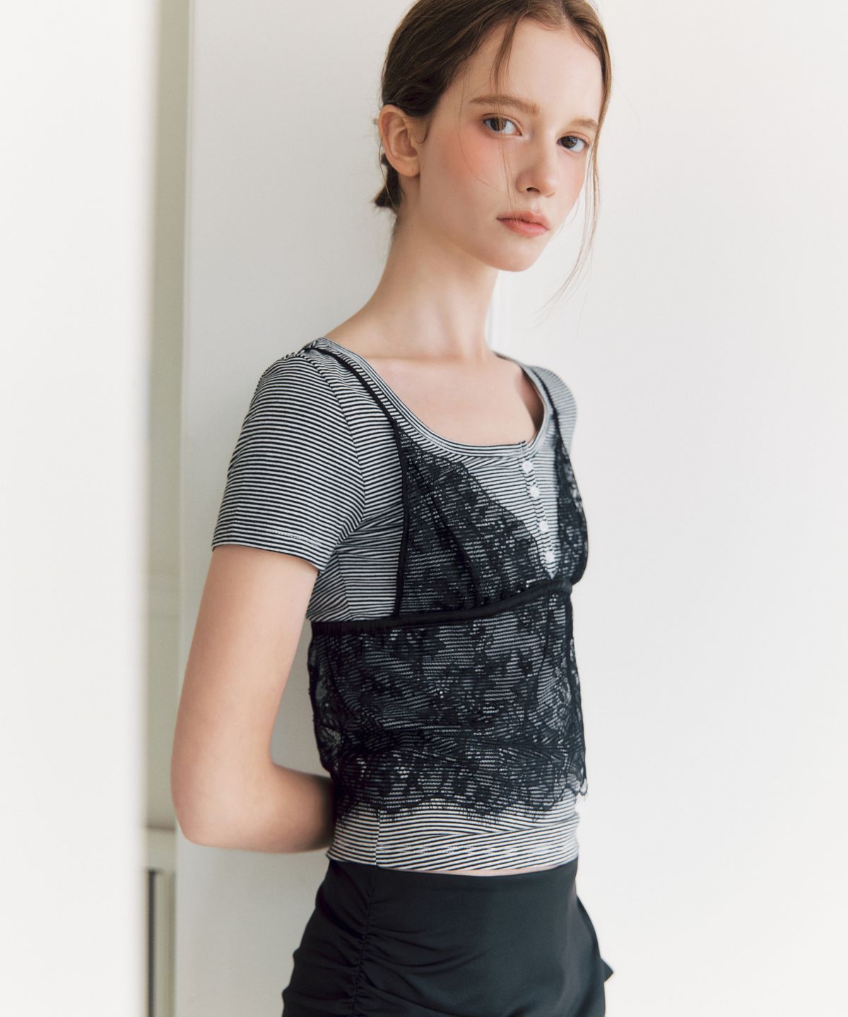 미쏘(MIXXO) 레이스 레이어드 뷔스티에_MIWBNG916B