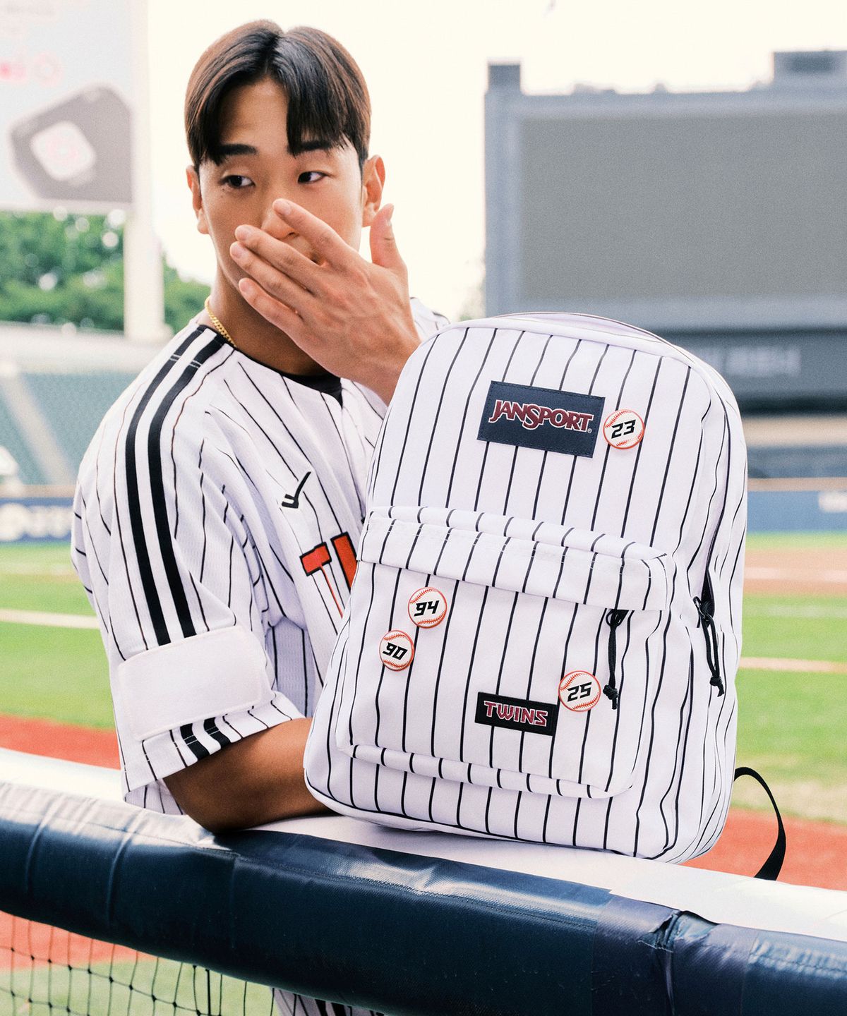 잔스포츠(JANSPORT) 잔스포츠 X LG TWINS 슈퍼브레이크 STRIPE