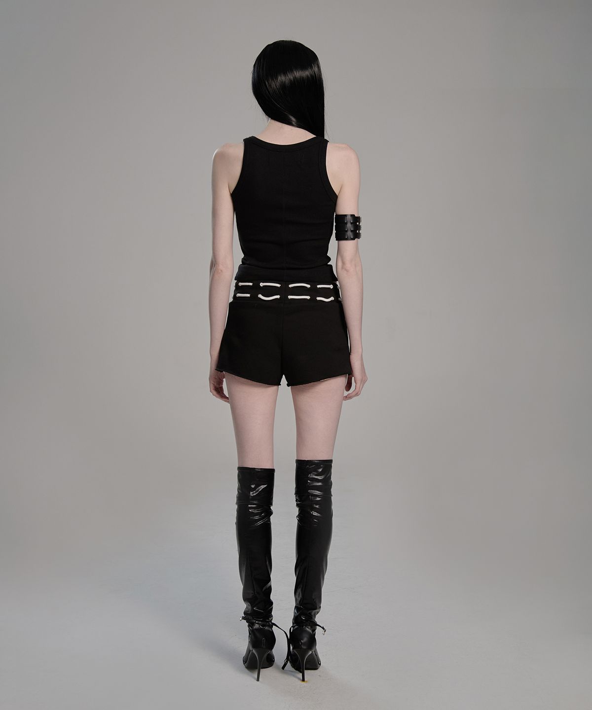 피아체(PIARCHE) BASIC SLEEVELESS