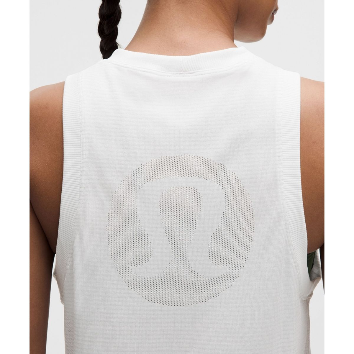 룰루레몬(LULULEMON) 스위프틀리 릴랙스드 탱크탑 힙 렝스 *로고  WHT