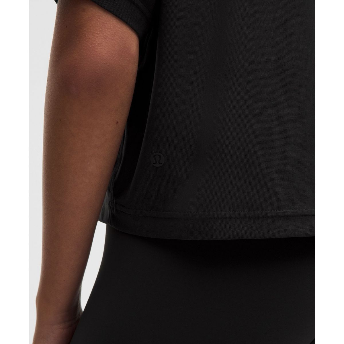 룰루레몬(LULULEMON) 스트레치 메쉬 릴랙스 핏 티셔츠  BLK