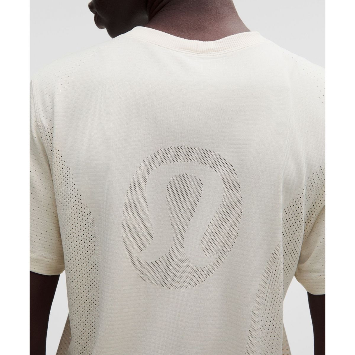 룰루레몬(LULULEMON) 스위프틀리 릴랙스드 숏슬리브 셔츠 힙 렝스 *로고  LTIV