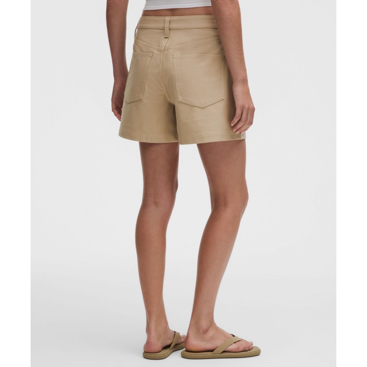 룰루레몬(LULULEMON) 이지파이브 미드라이즈 쇼츠 4.5inch  WKKI