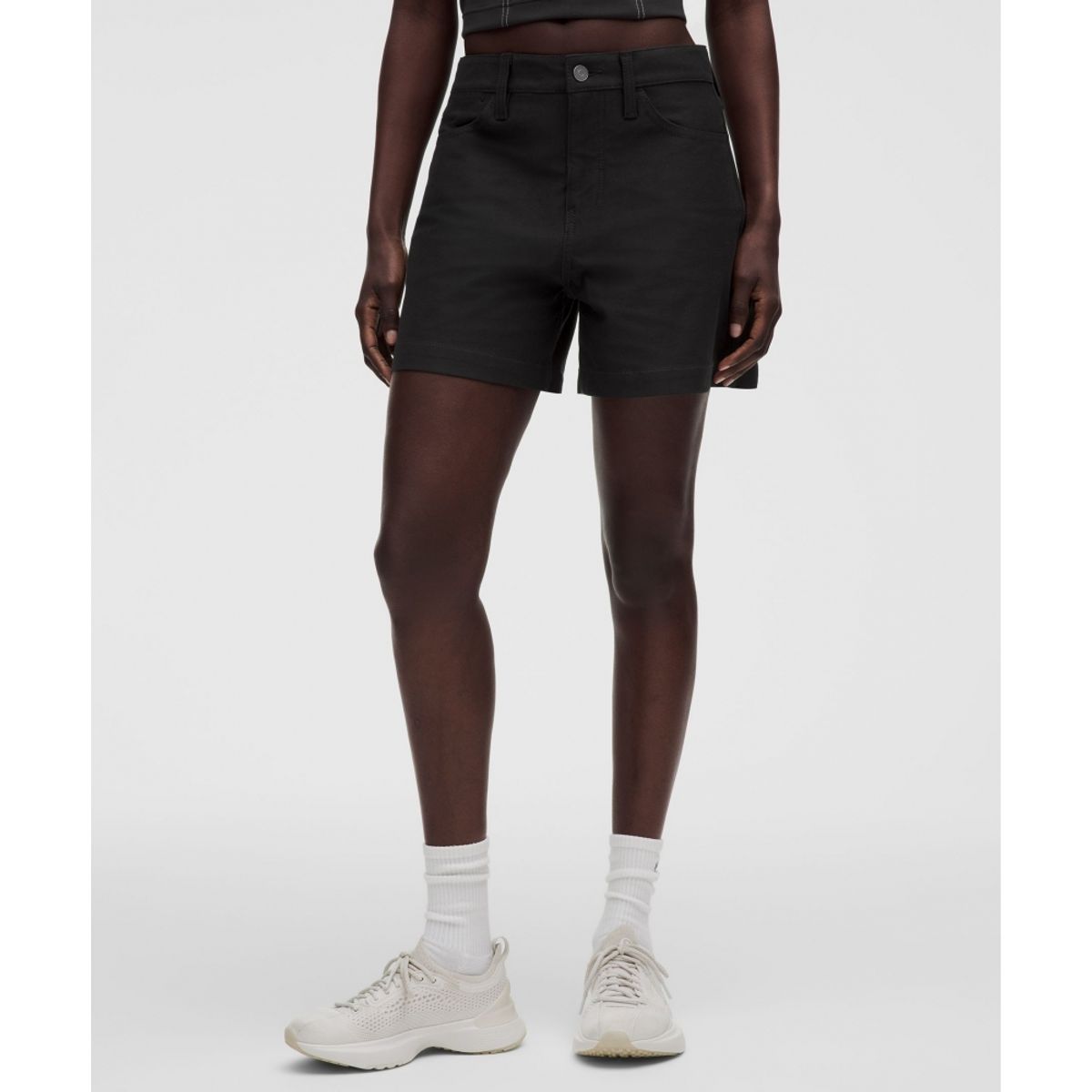 룰루레몬(LULULEMON) 이지파이브 미드라이즈 쇼츠 4.5inch  BLK