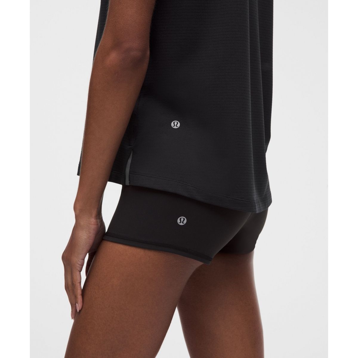 룰루레몬(LULULEMON) 라이선스 투 트레인 클래식 핏 티셔츠  BLK ONGE