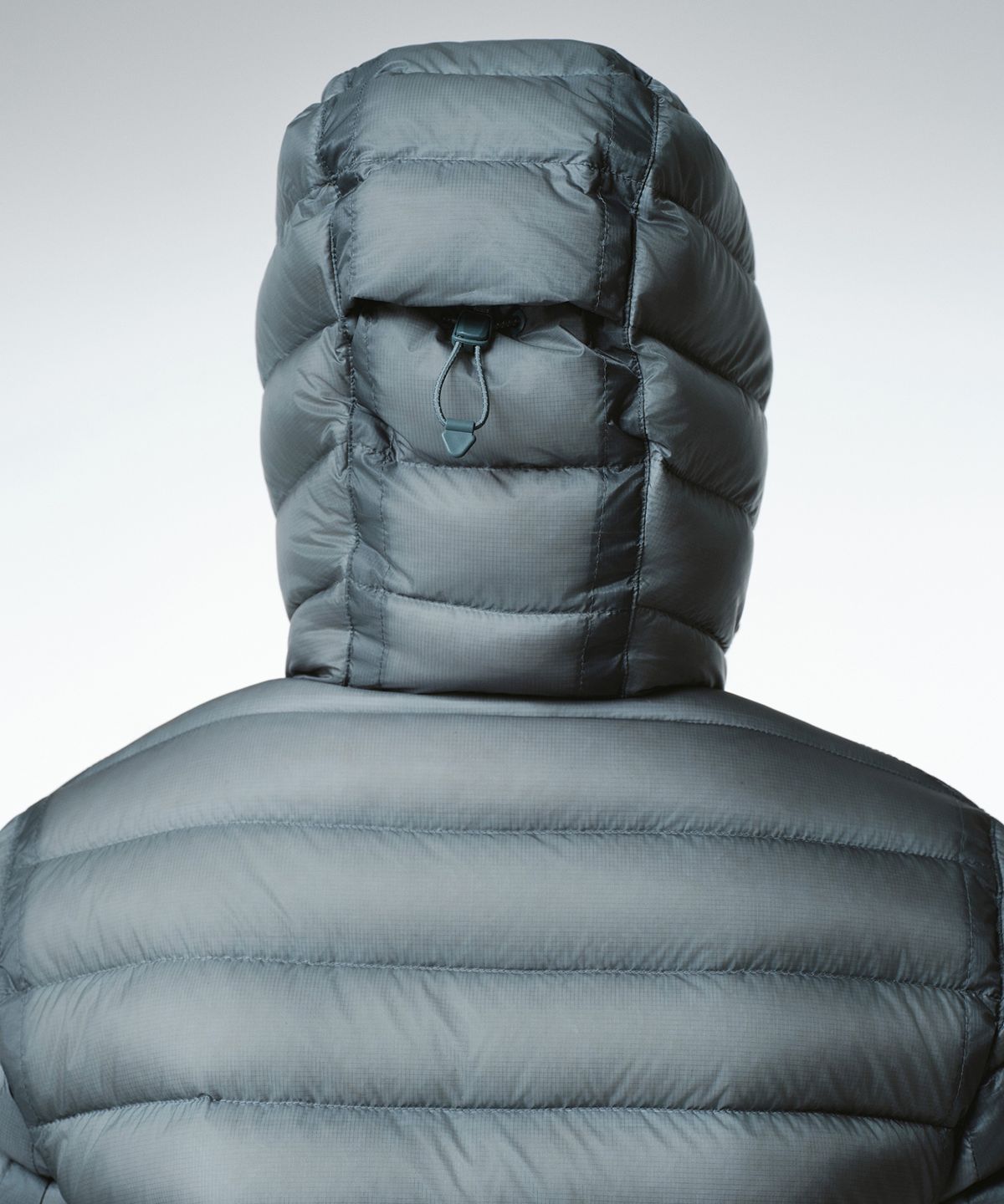 무신사 스탠다드 우먼(MUSINSA STANDARD WOMAN) [시티 레저] 우먼즈 시어 후디드 라이트 다운 재킷 [피콕 블루]