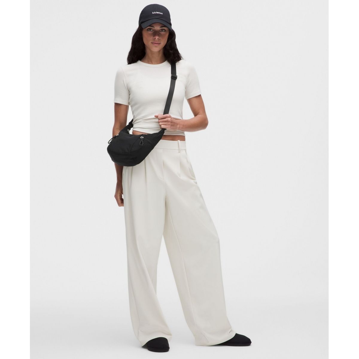 룰루레몬(LULULEMON) 스몰 슬라우치 슬링백 3L  BLK
