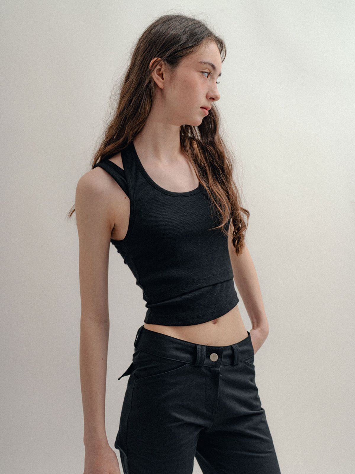 비수스(VISUS) Layerd Halter Top_Black