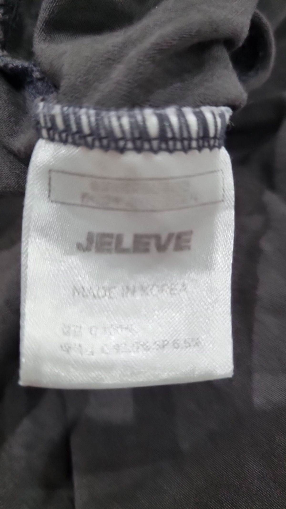 제이엘브(JELEVE) 반소매 티셔츠 2
