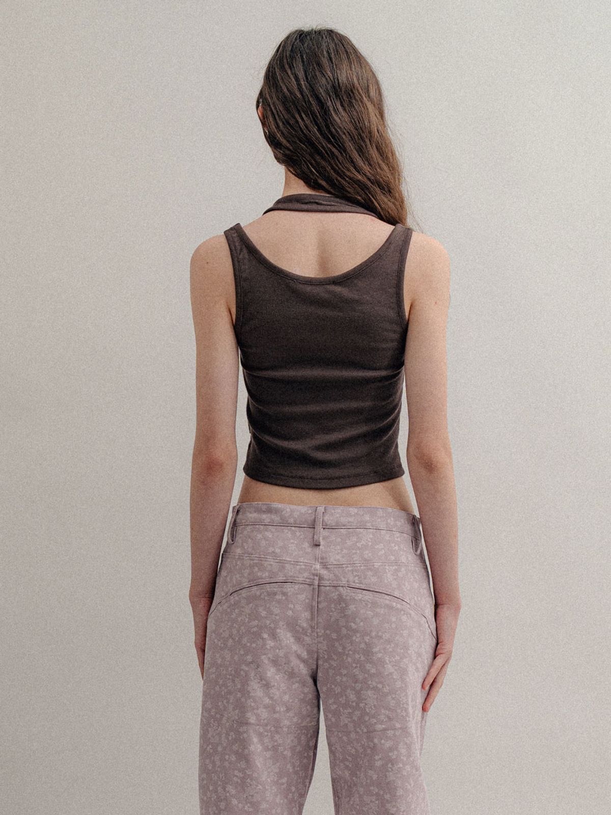 비수스(VISUS) Layerd Halter Top_Brown