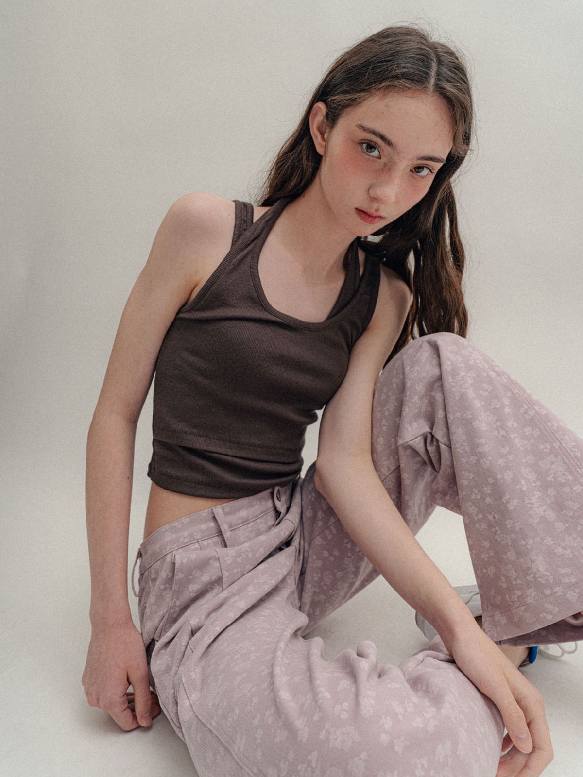 비수스(VISUS) Layerd Halter Top_Brown