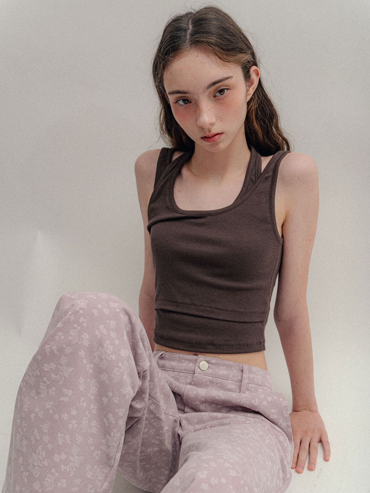 비수스(VISUS) Layerd Halter Top_Brown