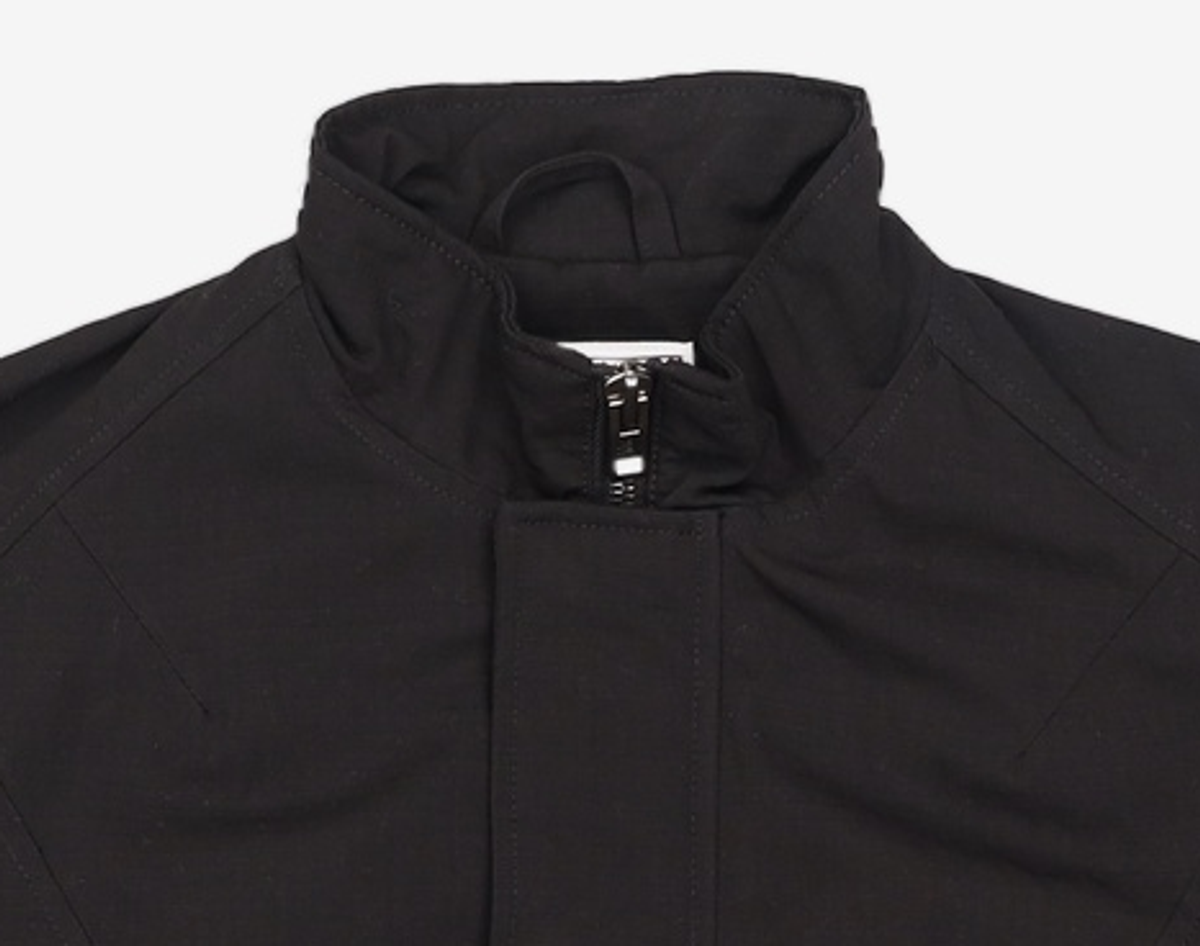 메종미네드(MAISON MINED) INCISION DOUBLE HIGHNECK JUMPER BLACK S
