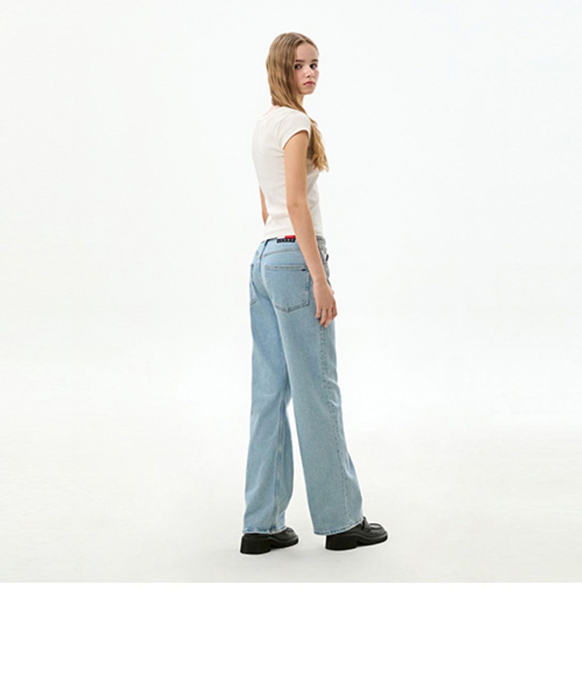 타미진스(TOMMY JEANS) 미아 릴렉스 핏 데님 팬츠 (T32G6NEW20TWT11AB)
