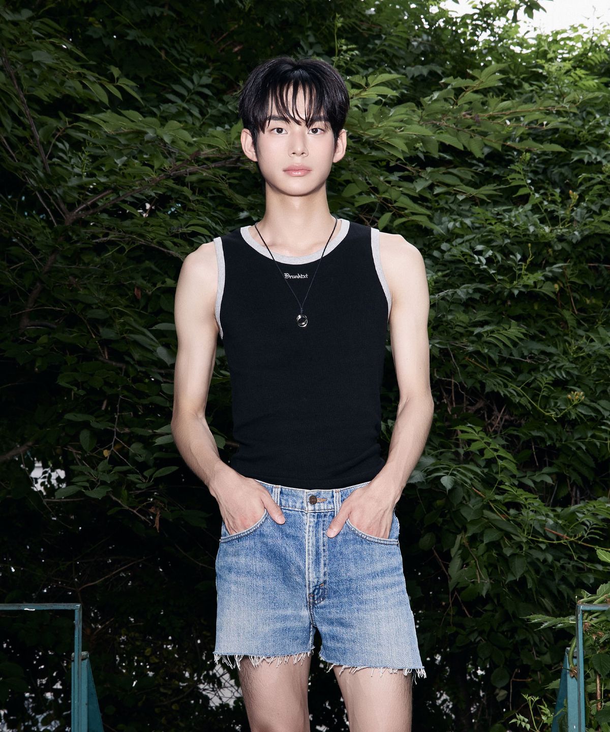 드렁크텍스트(DRUNKTXT) [Drunktxt X Khaki Studio] Layered Two-Tone Tank Top [Gray/Black]