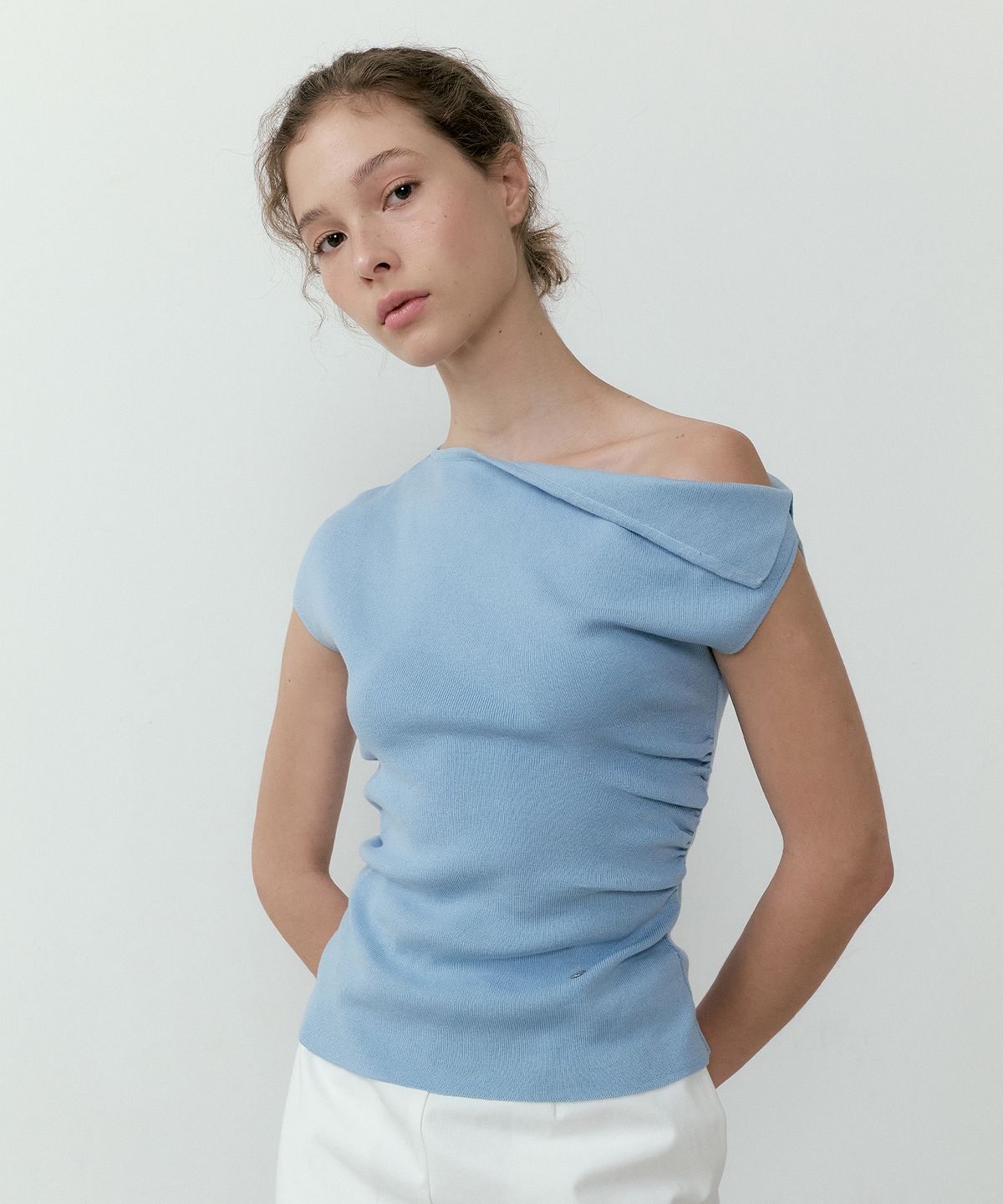 루시르주(LUCIR ZU) Shirring drop sleeveless knit (sky blue)