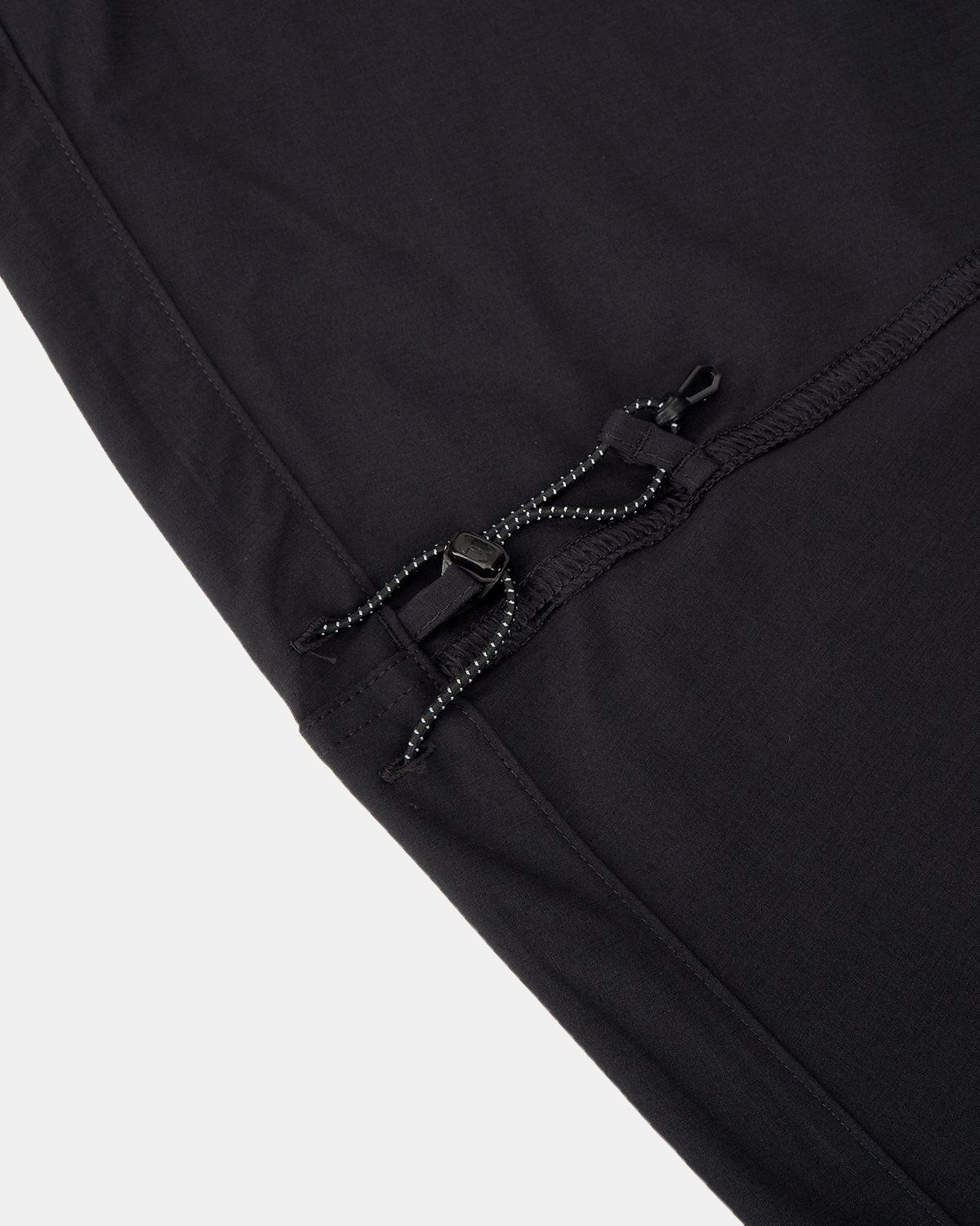 언더아머(UNDERARMOUR) APAC W 어댑트 우븐 스커트6018587-001