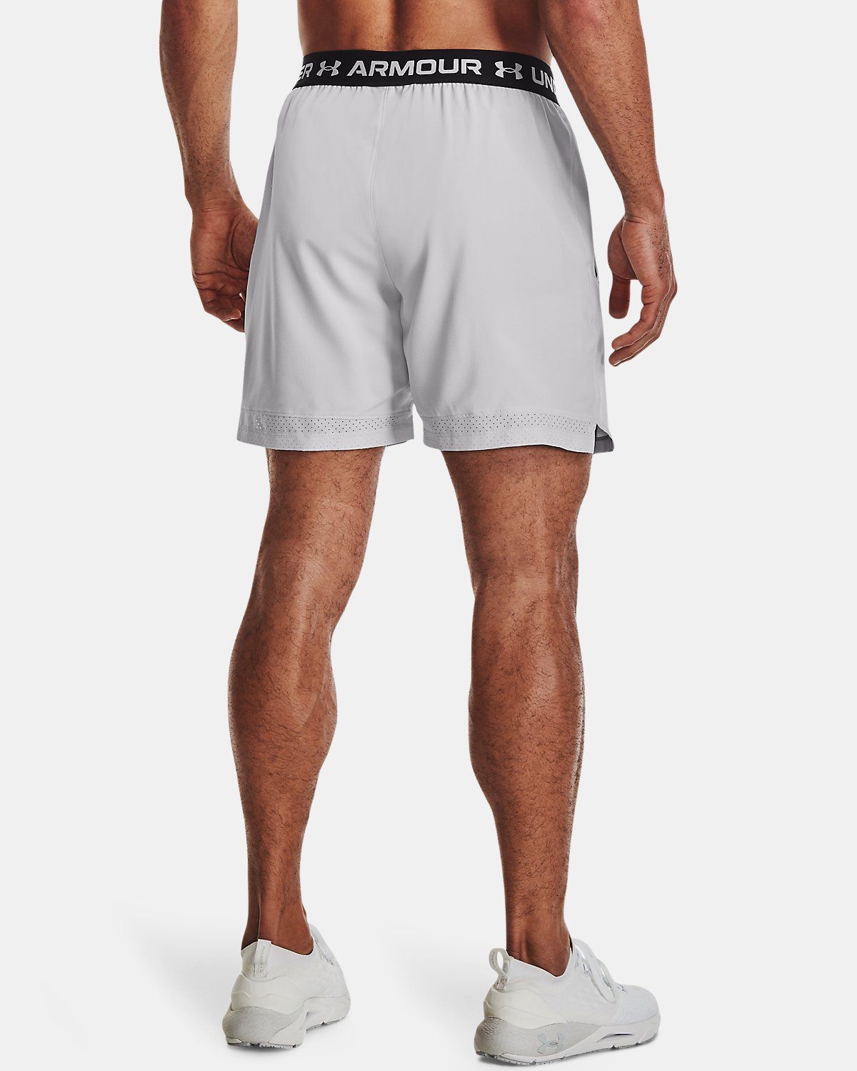 언더아머(UNDERARMOUR) 남성 UA 배니시 우븐 6인치 쇼츠1373718-014