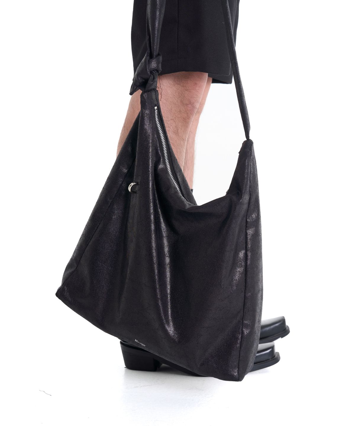 뭉제르(MOONGER) Cracked Cotton Hobo Bag Medium