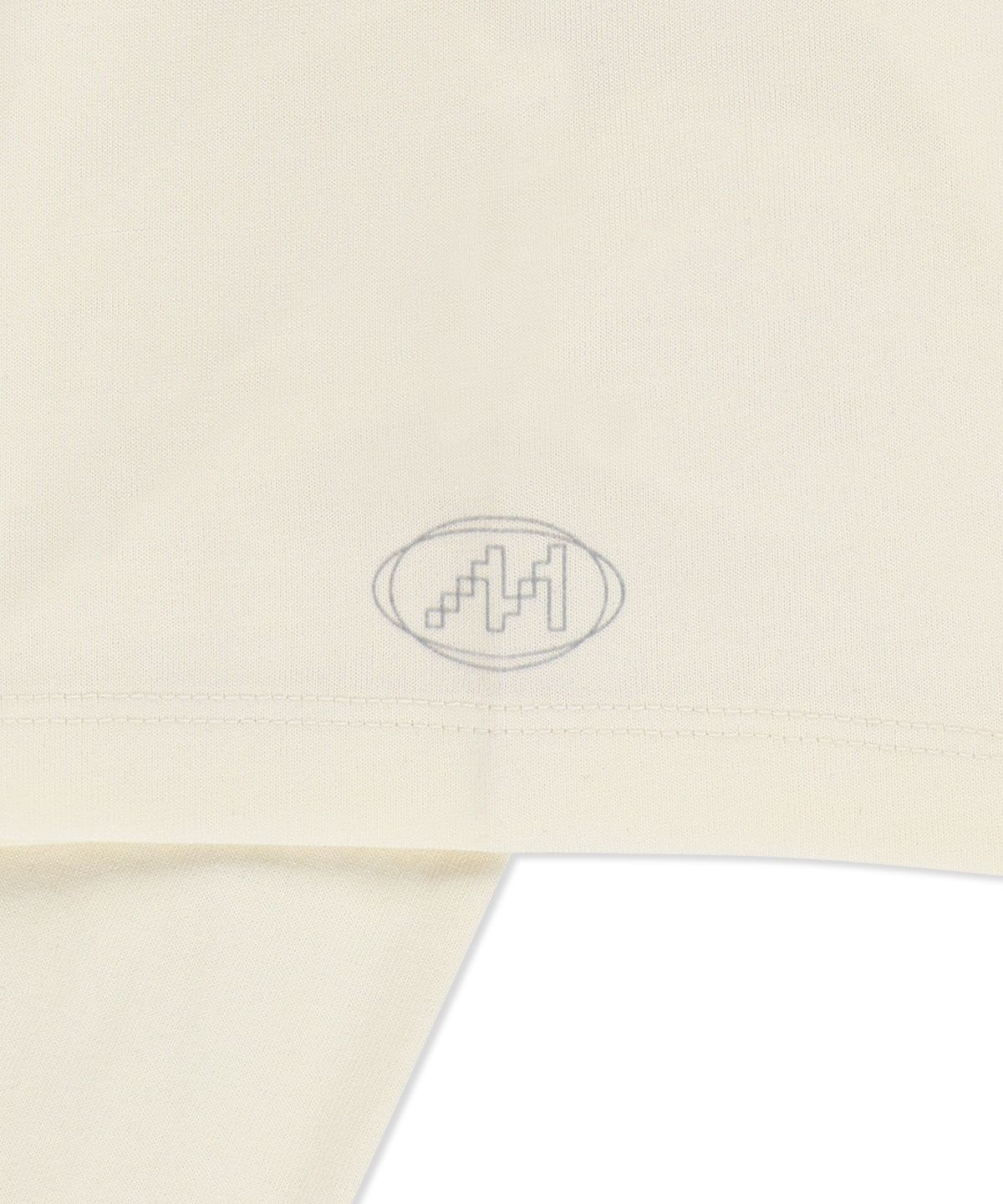 마뗑킴(MATIN KIM) MATIN PACE SPRINT GRAFFITI TOP IN IVORY