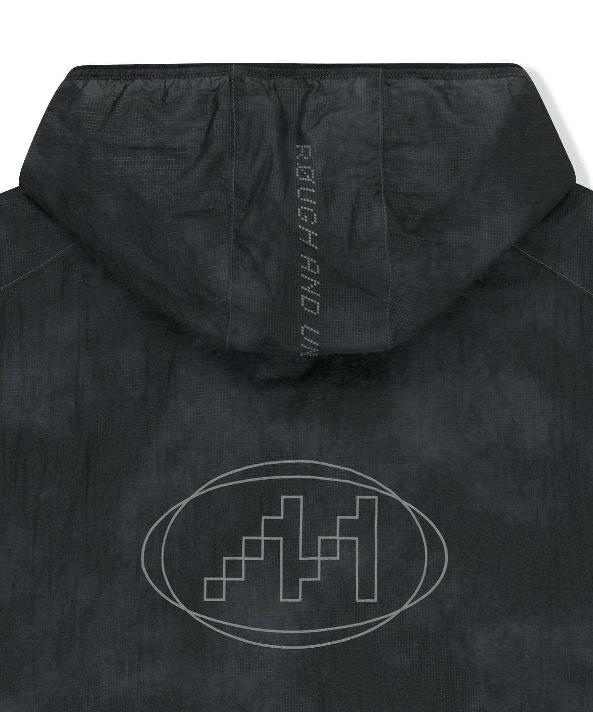 마뗑킴(MATIN KIM) MATIN PACE REFLECTIVE LOGO WINDBREAKER IN BLACK