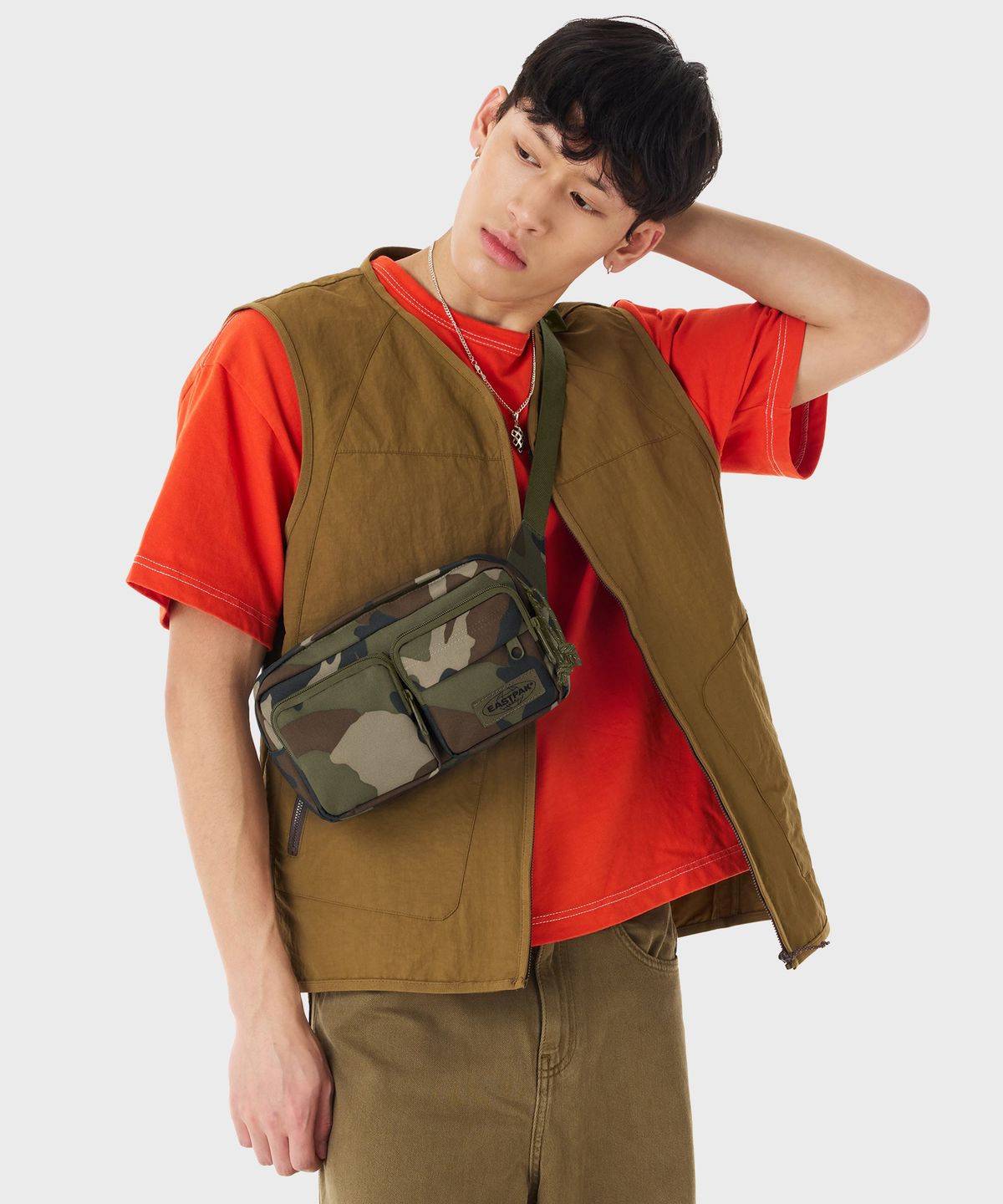 이스트팩(EASTPAK) 더블캐주얼 Camo