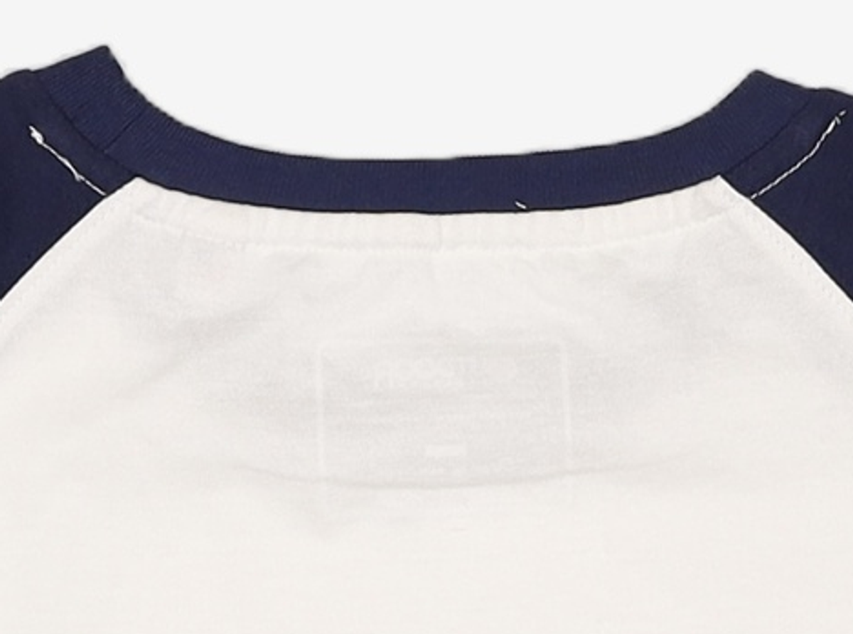 아웃도어 프로덕츠(OUTDOOR PRODUCTS) 스몰로고 래글런 크롭 반팔 티셔츠 RAGLAN CROP TS FREE