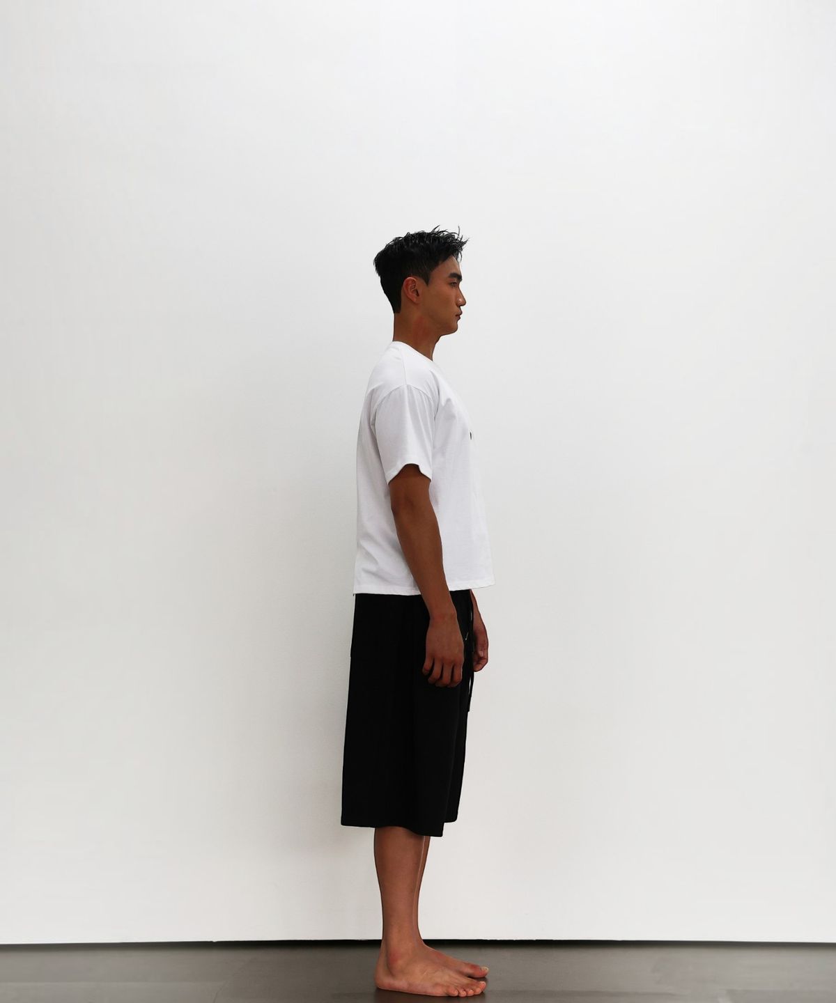 엑세스(XX) XX Back Slit Crop Over Short Sleeve T-shirt White