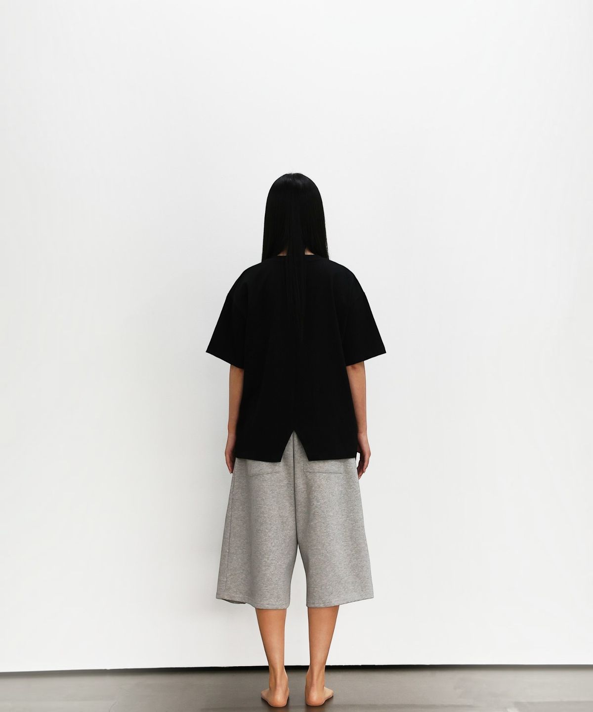 엑세스(XX) XX Back Slit Crop Over Short Sleeve T-shirt Black