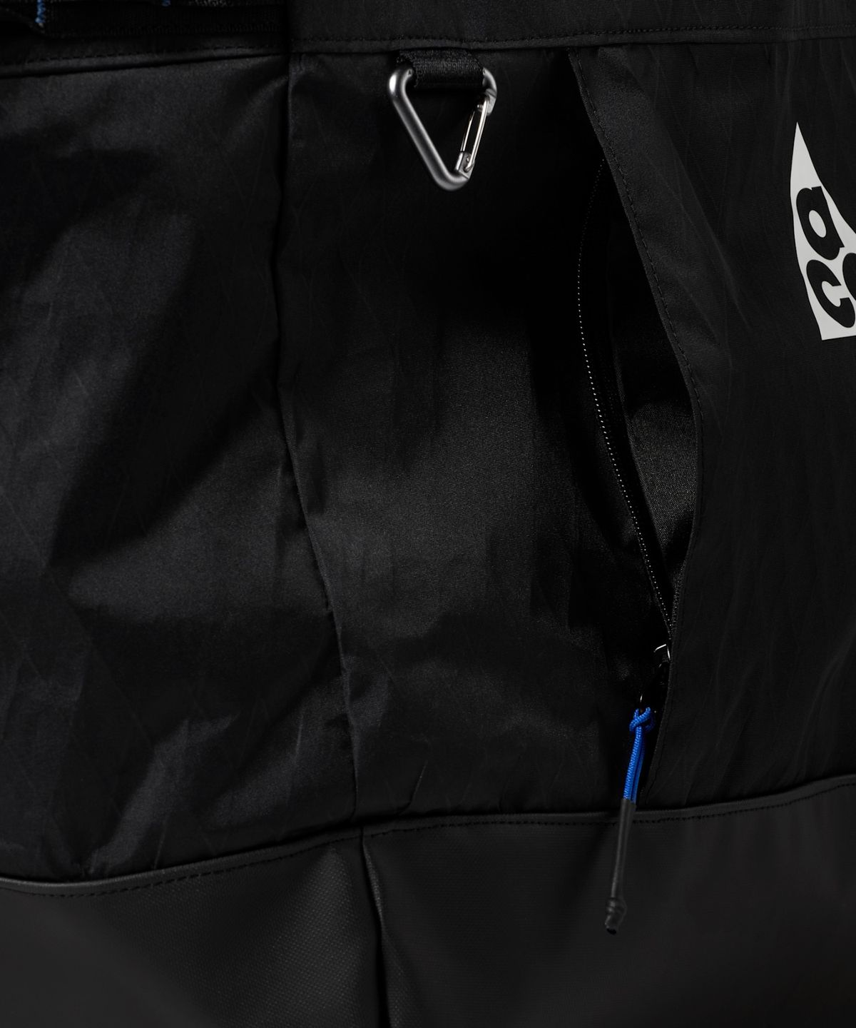 나이키(NIKE) ACG 기어 토트백(라지, 55L) - 블랙:앤트러사이트:서밋 화이트 / IM2516-010