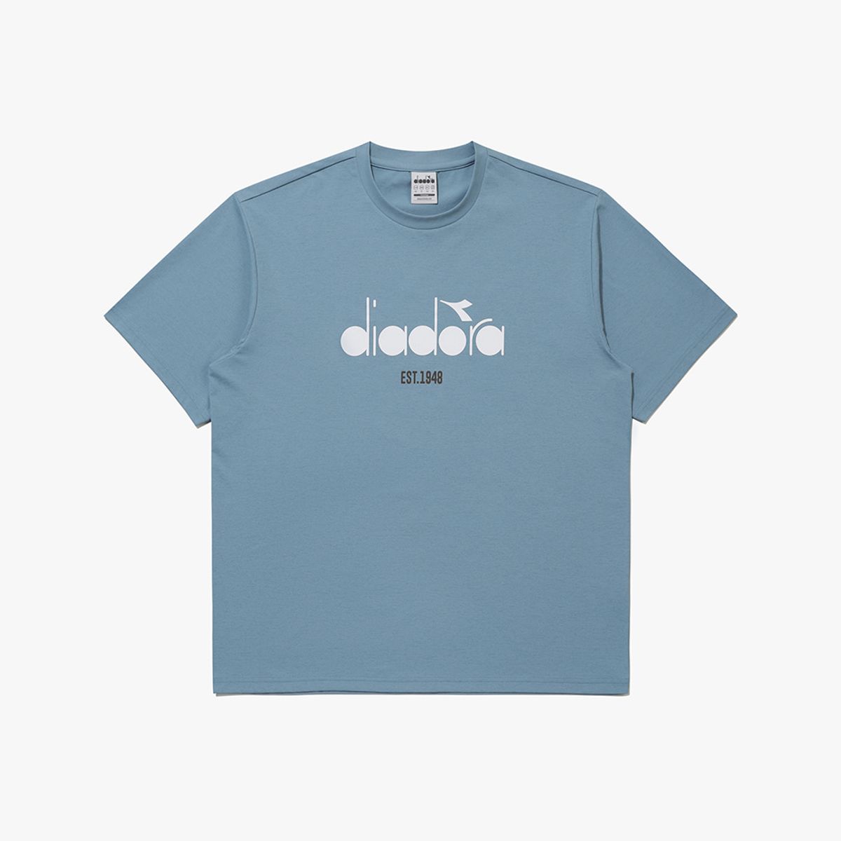 디아도라(diadora) 에어텍스 로고 반팔 티셔츠 SKY BLUE