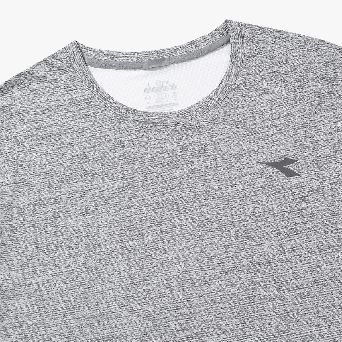 디아도라(diadora) 플루이드 러닝 반팔 티셔츠 GREY