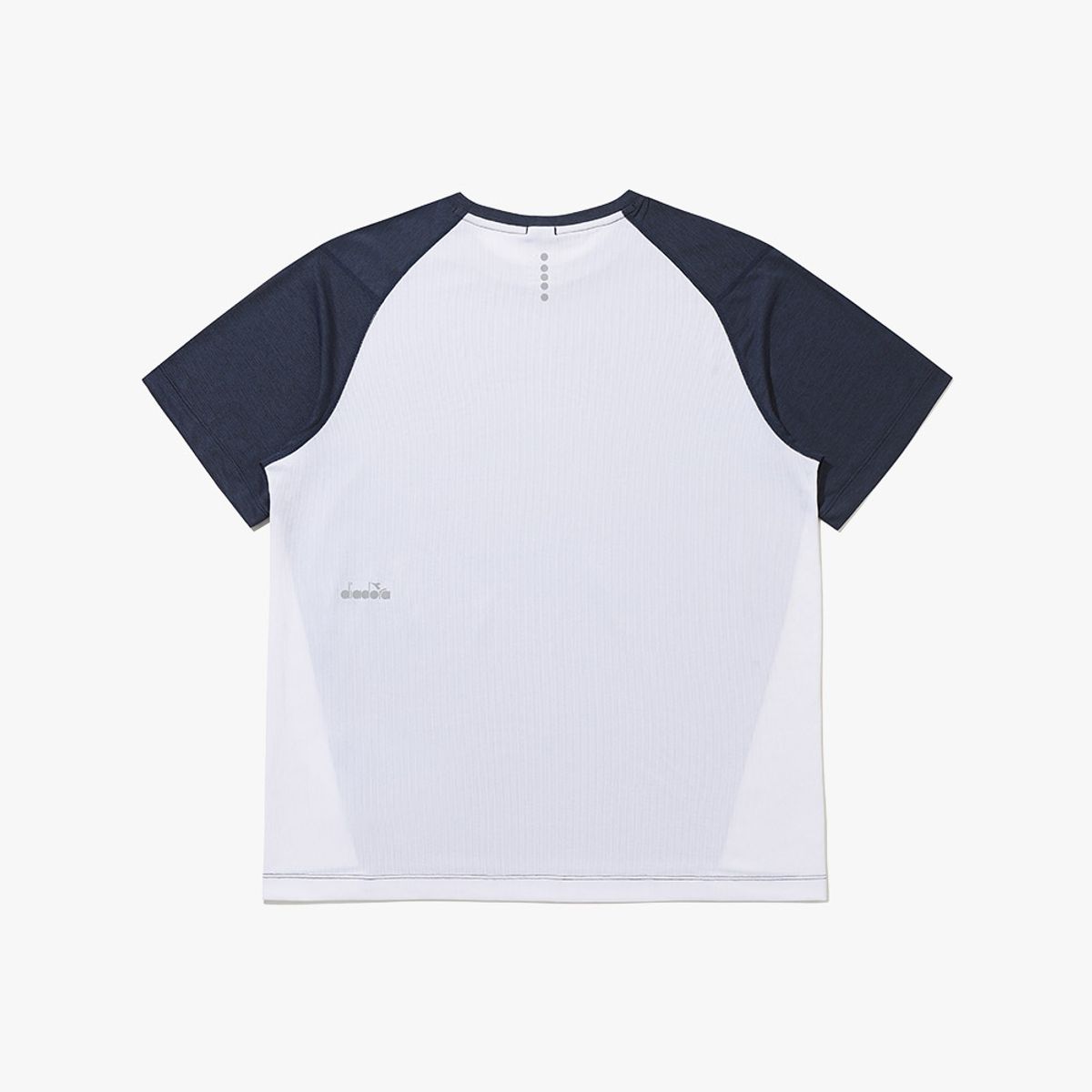 디아도라(diadora) 플루이드 러닝 반팔 티셔츠 NAVY