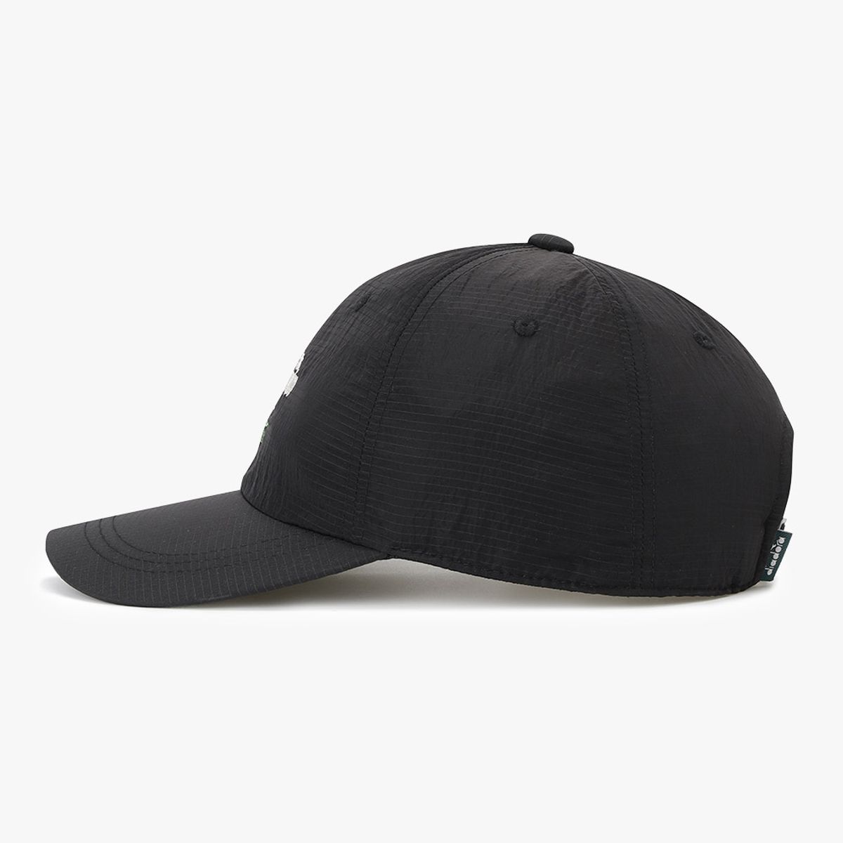 디아도라(diadora) 유광 우븐캡 BLACK