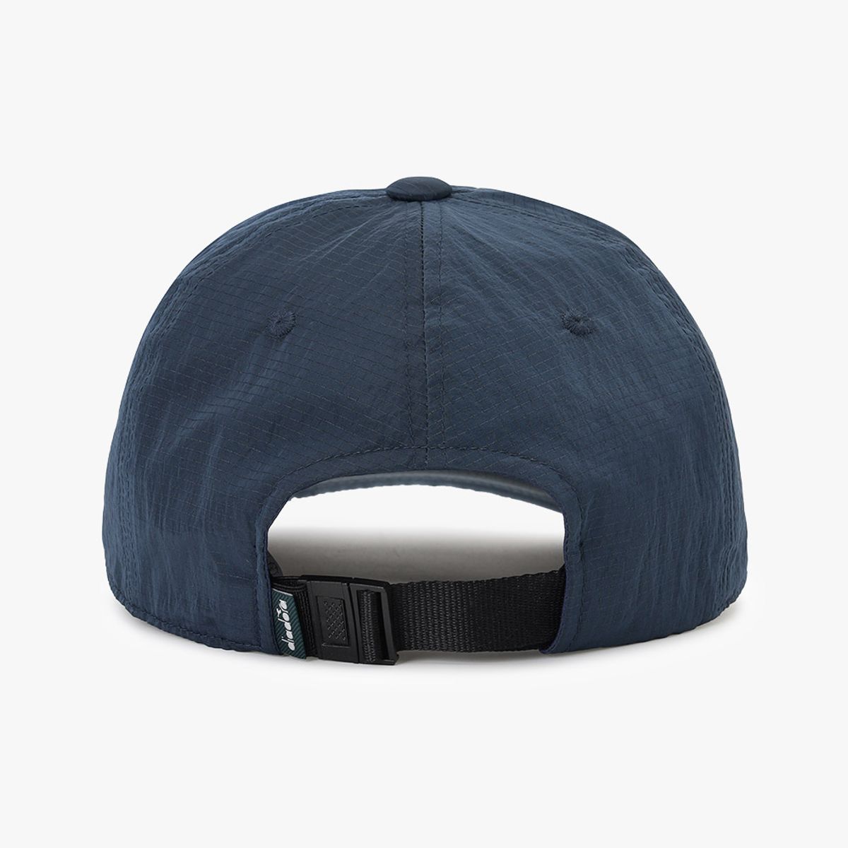 디아도라(diadora) 유광 우븐캡 NAVY