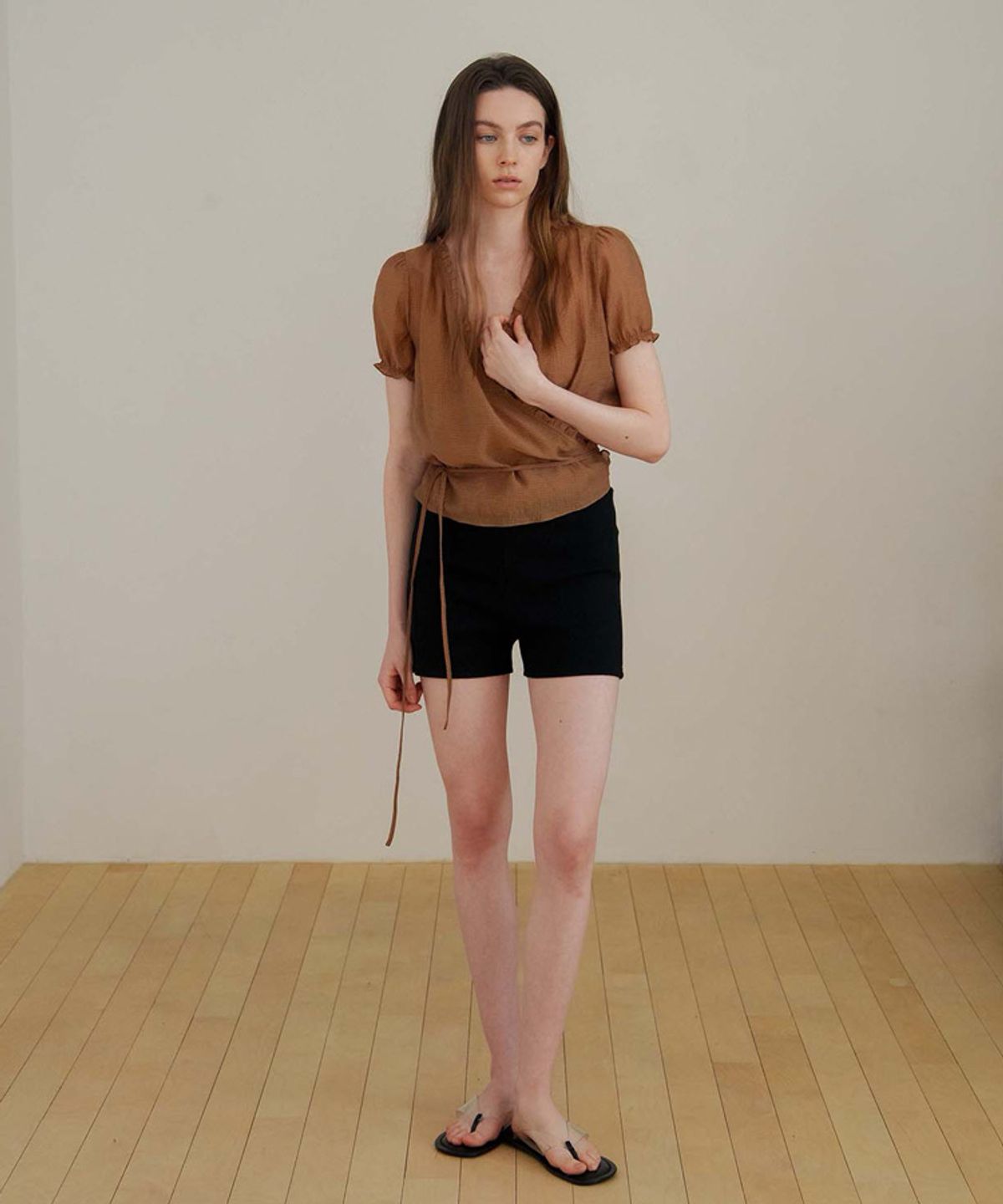 스러움(SEUREOUM) Rib Compact Shorts_Black