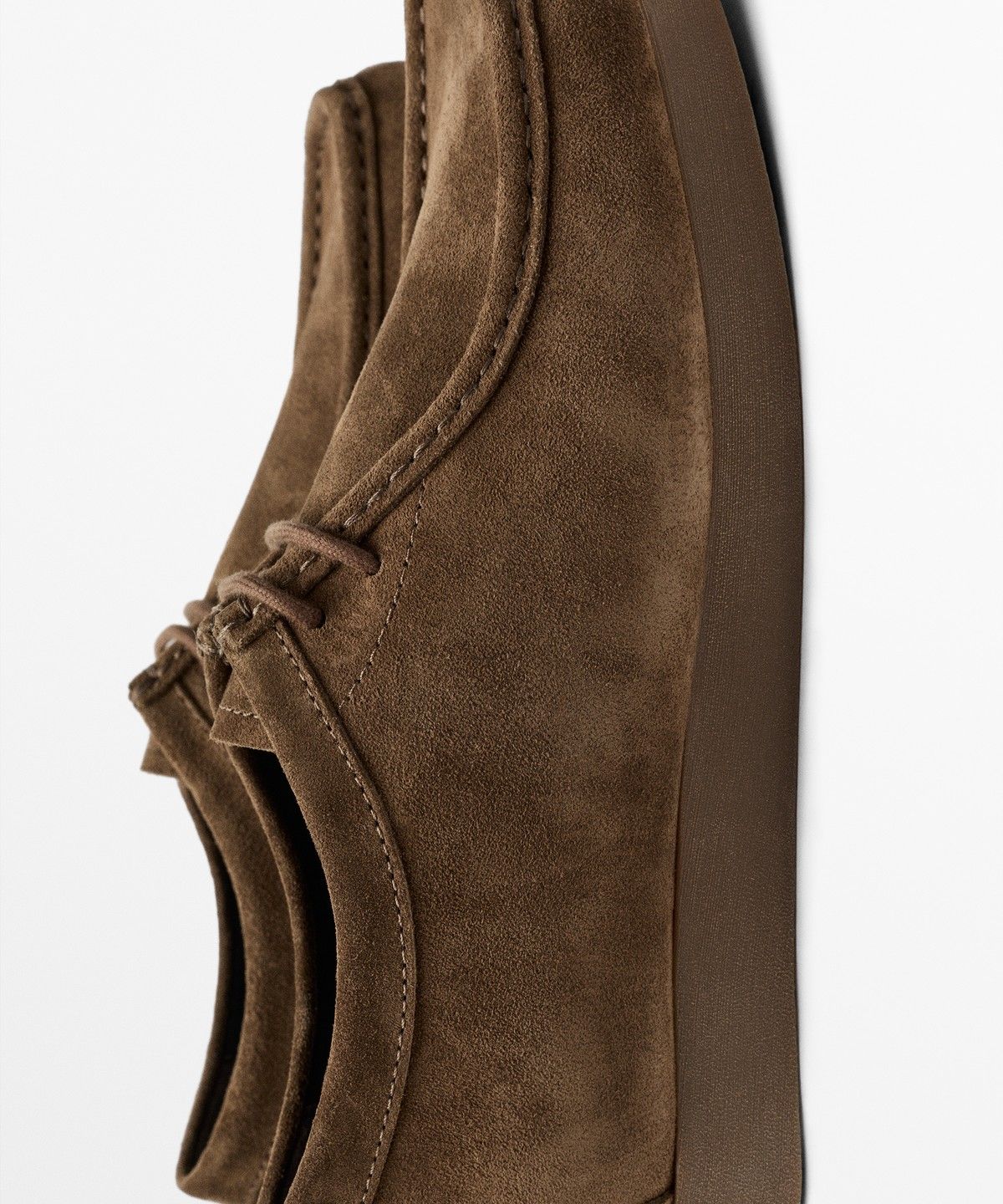 마시모두띠(MASSIMO DUTTI) 스티치 디테일 가죽 스플릿 스웨이드 슈즈