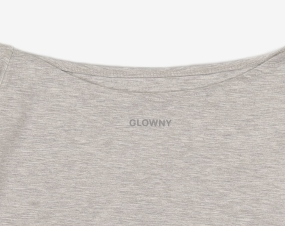 글로니(GLOWNY) 긴소매 티셔츠 M