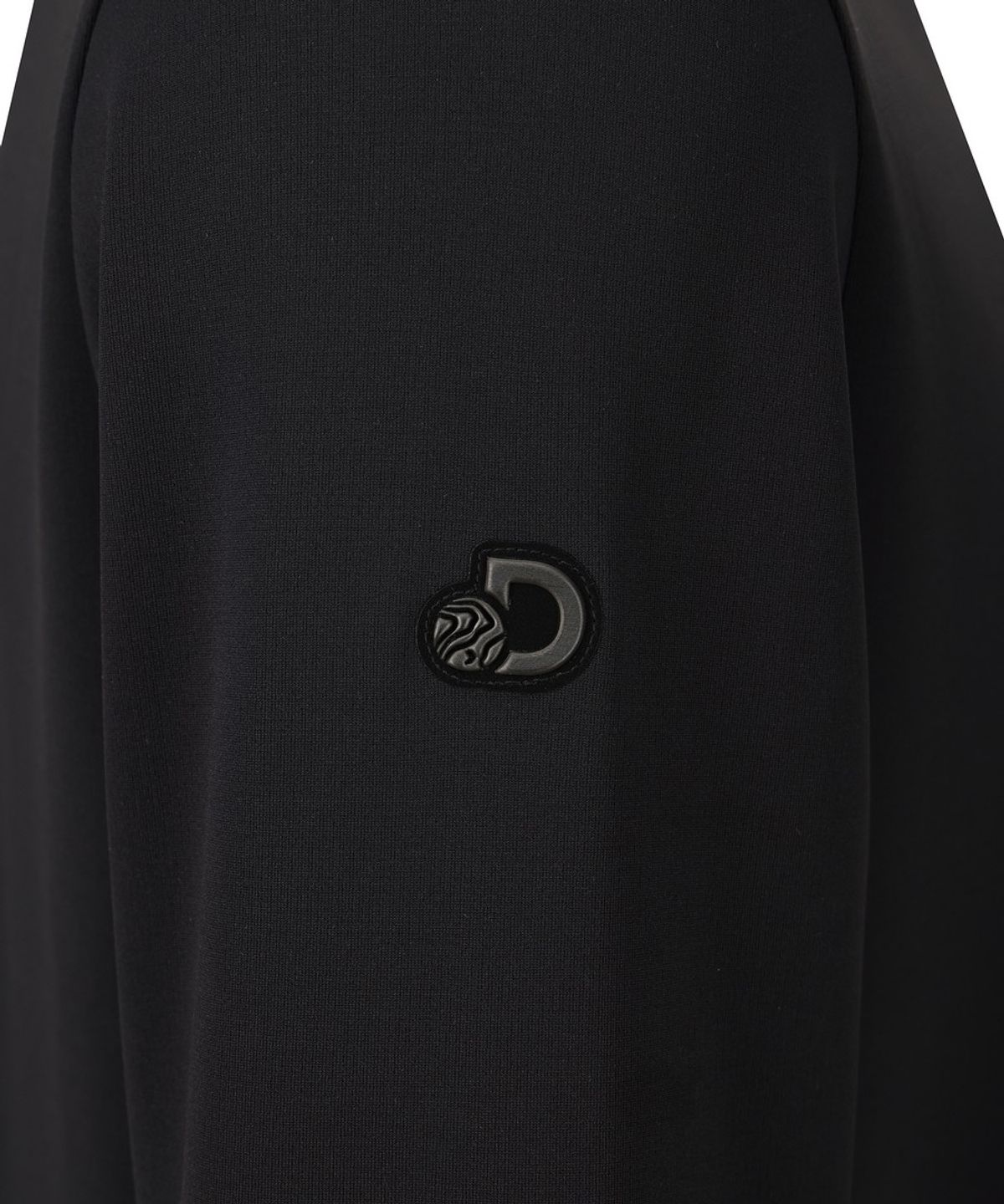 디스커버리 익스페디션(DISCOVERY EXPEDITION) 남성 베이직 반집업 티셔츠 (BLACK)