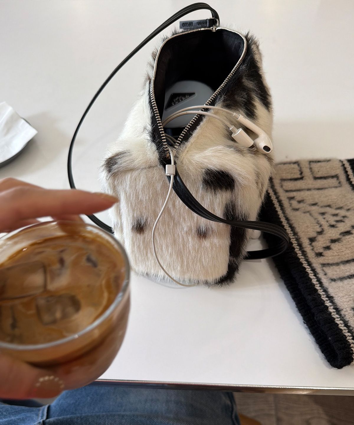108파운드(108POUND) Pony Hair Mini Bag_Pony