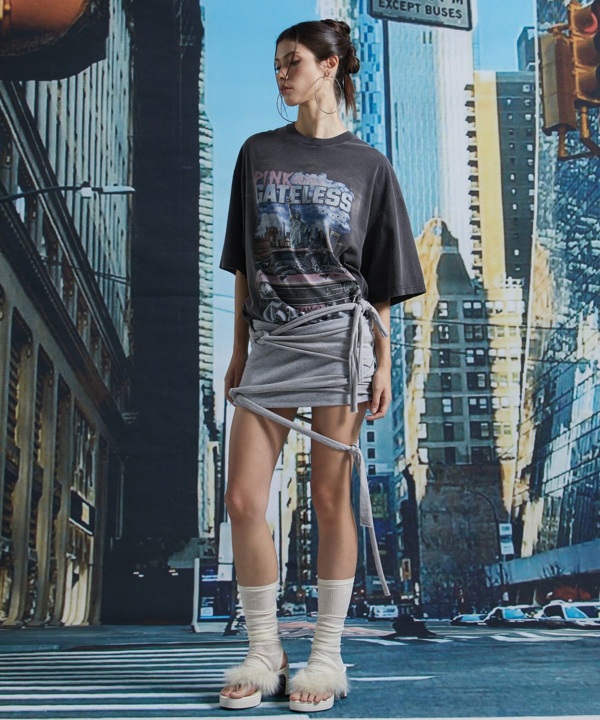 게이트리스(GATELESS) DOUBLE MINI SKIRT