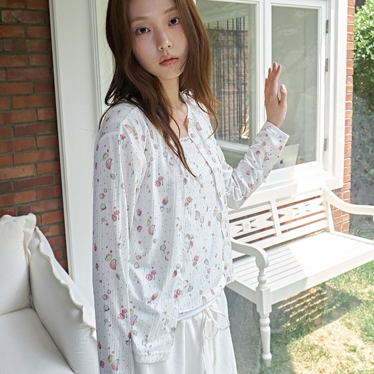 뮤즈무드(MUSEMOOD) Hwachae Cardigan & Cami Set (가디건&나시세트)