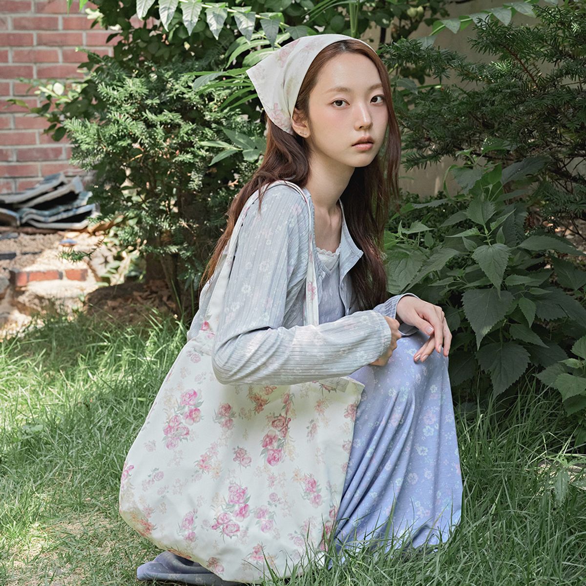 뮤즈무드(MUSEMOOD) Rose Letter Garden Bag (가든백)