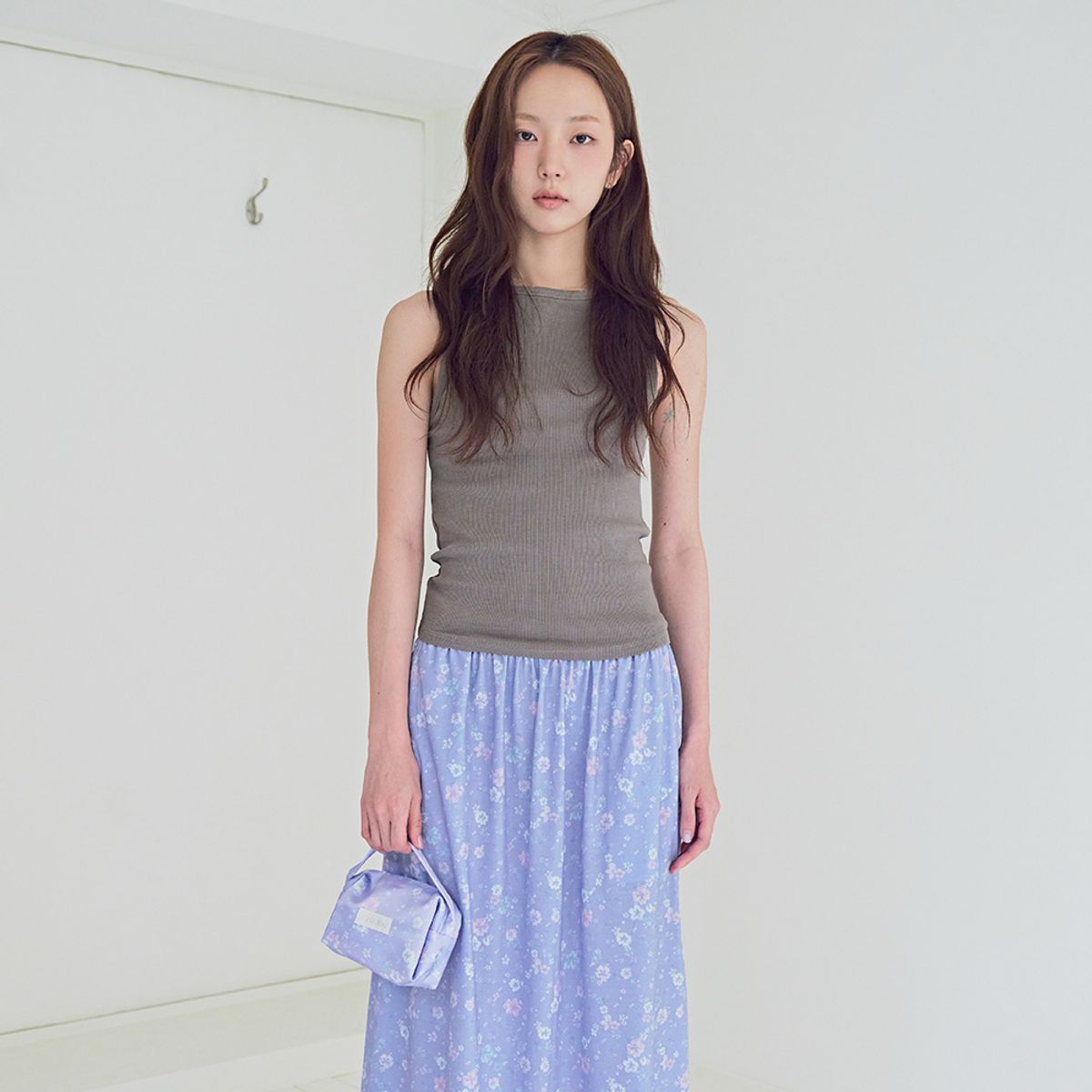 뮤즈무드(MUSEMOOD) Aloha Flower hand bag pouch (핸드파우치백)