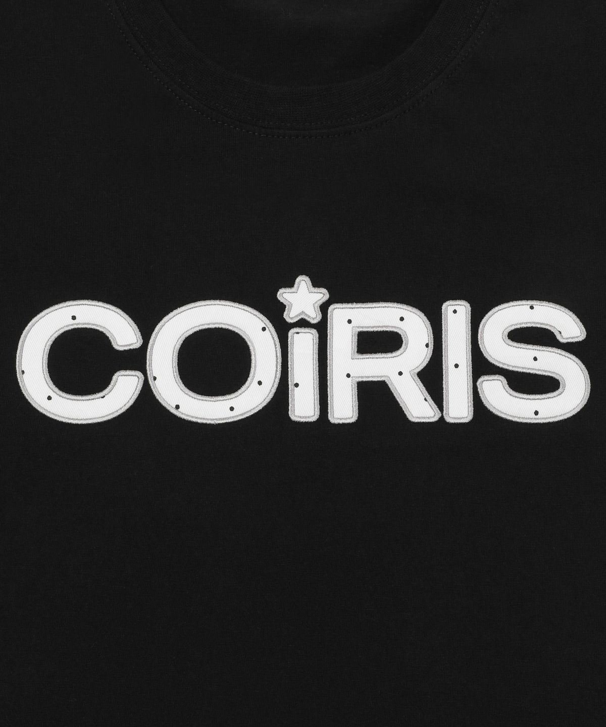 코이리스(COIRIS) 라베오 도트 아플리케 로고 코튼 반팔 티 (2컬러)