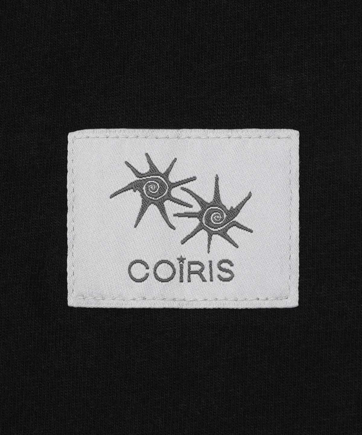 코이리스(COIRIS) 라베오 도트 아플리케 로고 코튼 반팔 티 (2컬러)
